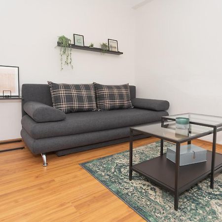 Moon And Dream Apartment Бродарика Екстериор снимка